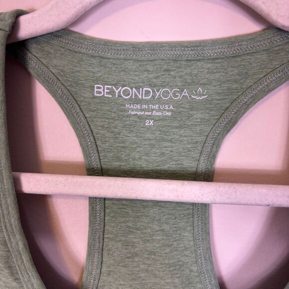 Beyond Yoga Spacedye Green Racerback Cropped Tank Top 2X - Picture 3 of 3